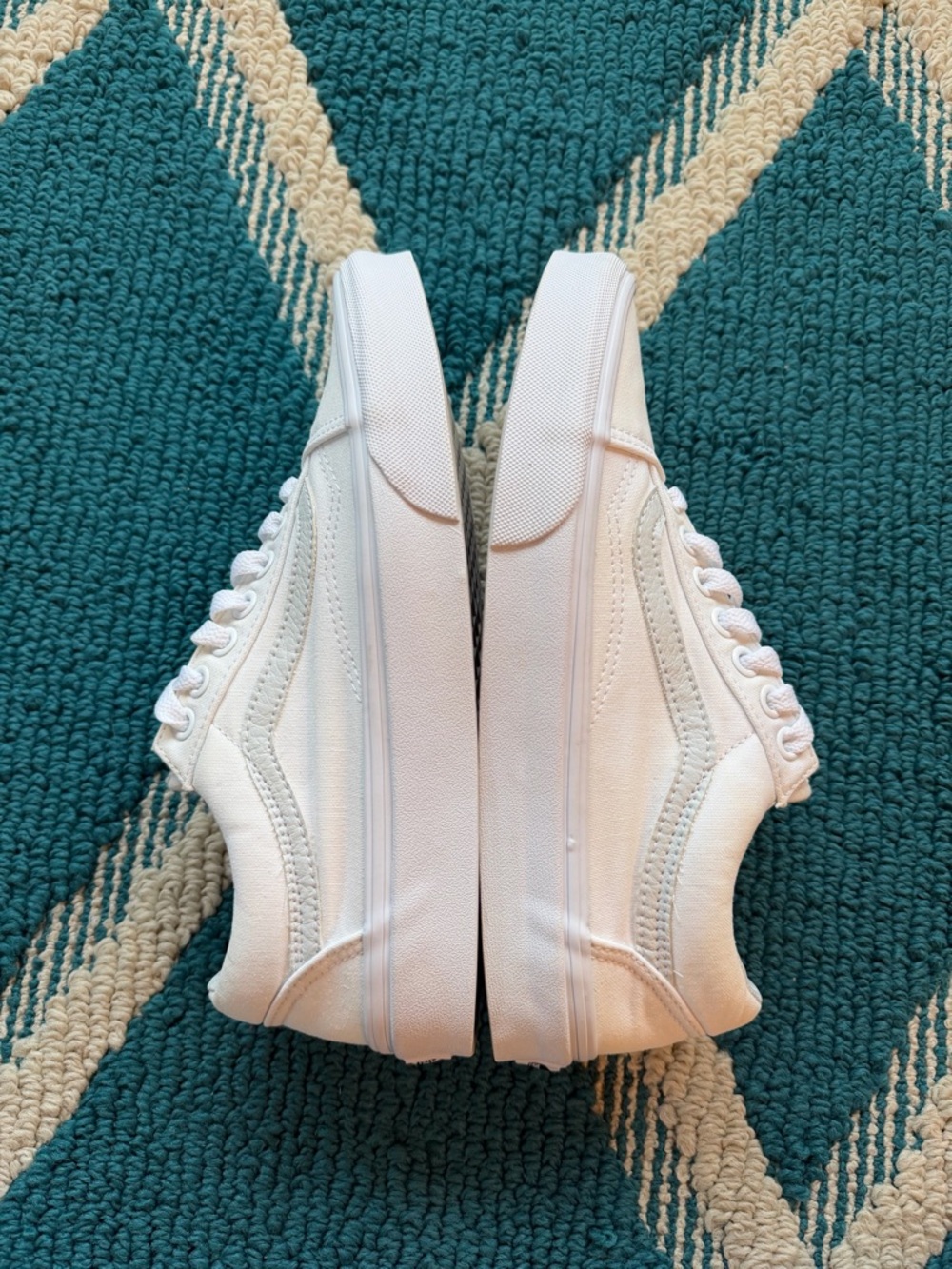 Vans White Low-Top Canvas Sneakers - Picture 4 of 7